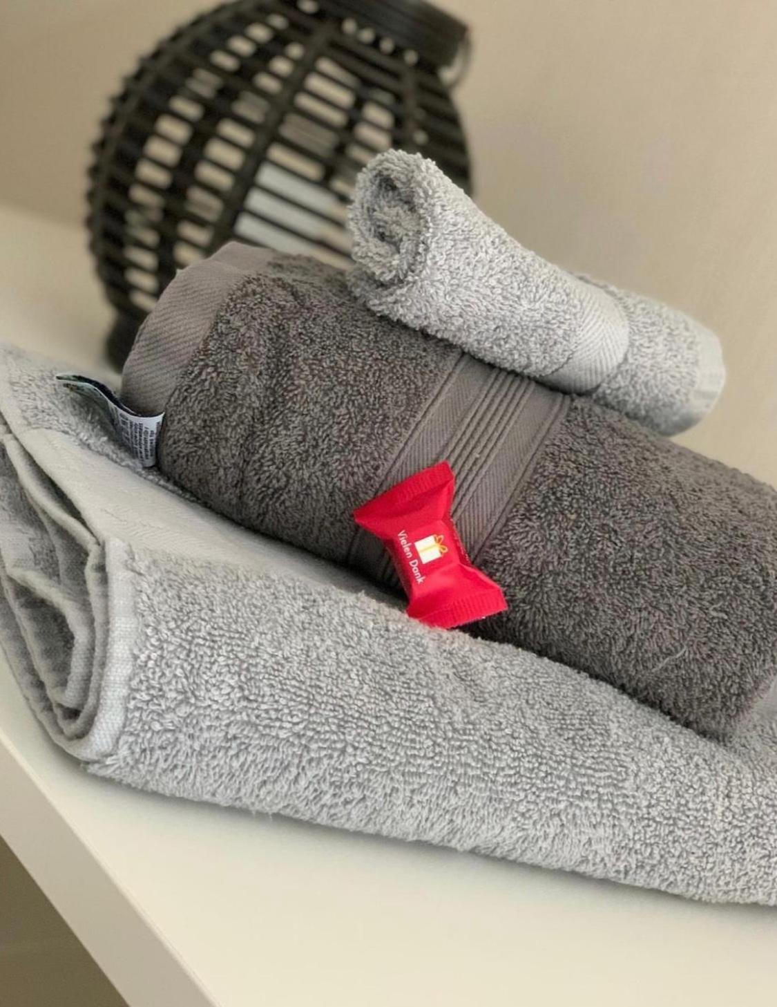 Fewo Hoheeifel, 1 Haus Mit 2 Apartments 5 Schlafzimmer In Kelberg Naehe Nuerburgring Ngoại thất bức ảnh
