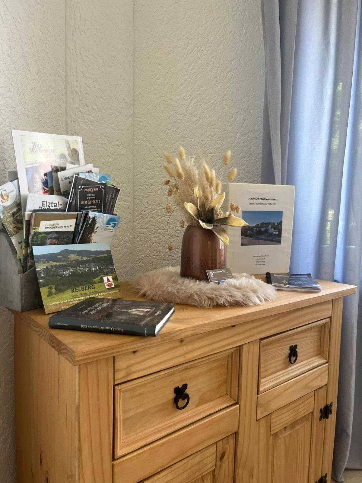Fewo Hoheeifel, 1 Haus Mit 2 Apartments 5 Schlafzimmer In Kelberg Naehe Nuerburgring Ngoại thất bức ảnh