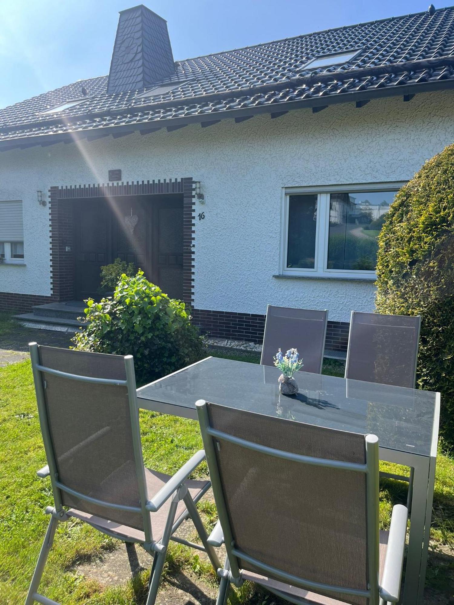 Fewo Hoheeifel, 1 Haus Mit 2 Apartments 5 Schlafzimmer In Kelberg Naehe Nuerburgring Phòng bức ảnh