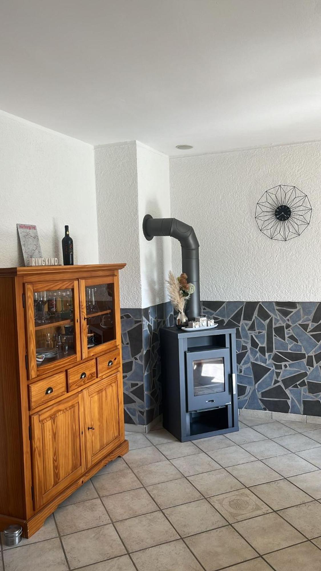Fewo Hoheeifel, 1 Haus Mit 2 Apartments 5 Schlafzimmer In Kelberg Naehe Nuerburgring Ngoại thất bức ảnh